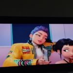 넷플릭스 ‘케이팝 데몬 헌터스’ OST, 글로벌 차트 석권가상 아이돌의 노래가 현실을 넘어…청소년들 사이서 뜨거운 반응