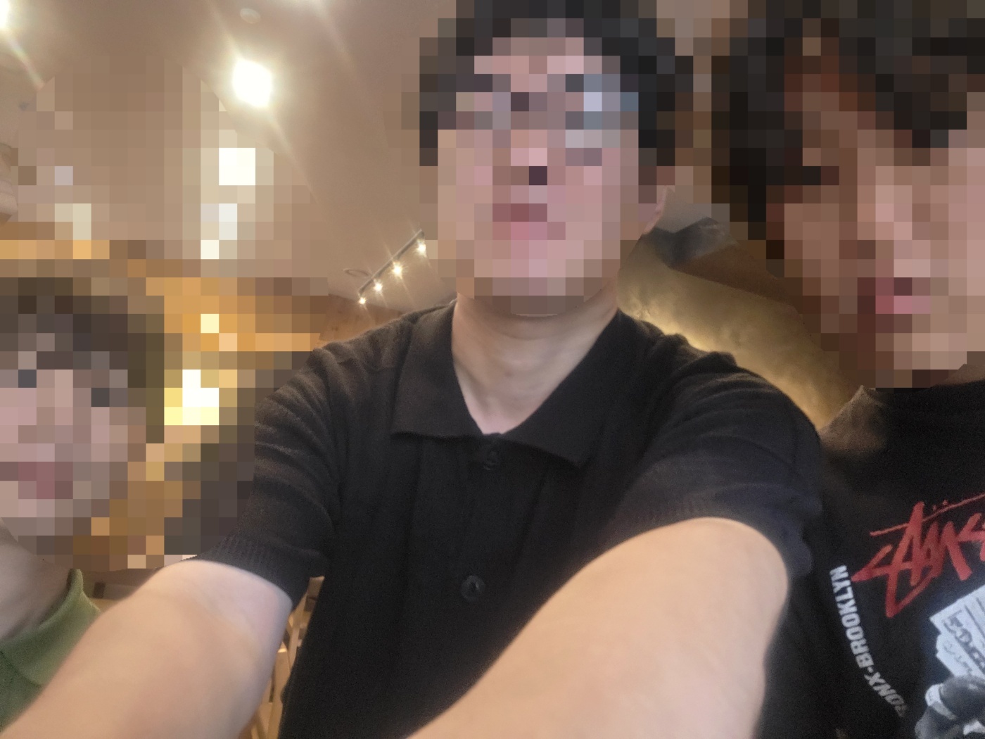 청소년 언론 ‘청라온’의 세 번째 대면 회의가 끝나고 인증 사진을 찍고 있다. 왼쪽 순으로 박세진 부단장(편집국장), 안창민 단장, 이승훈 부단장(사무국장)이다. (사진=김동주 청소년보호책임자)